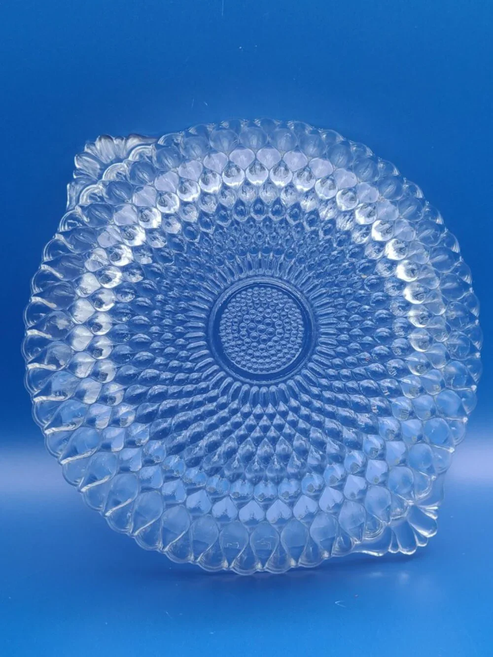 Anchor Hocking Vintage Teardrop Hobnail Handled Serving Bowl 8